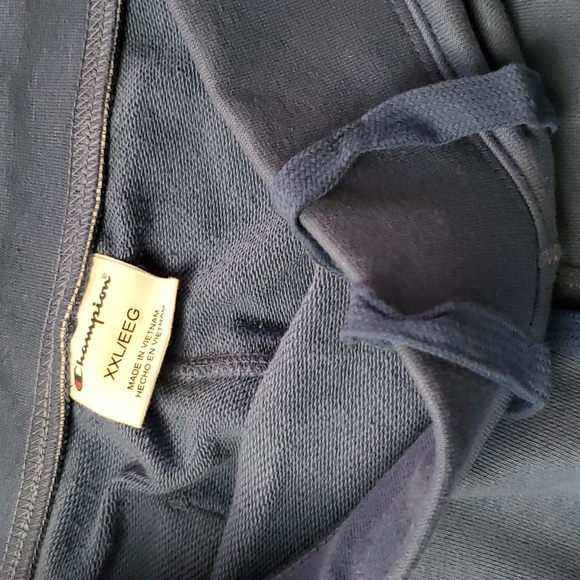 Champion NWT Men's Wide Waist Shorts - Picture 5 of 8